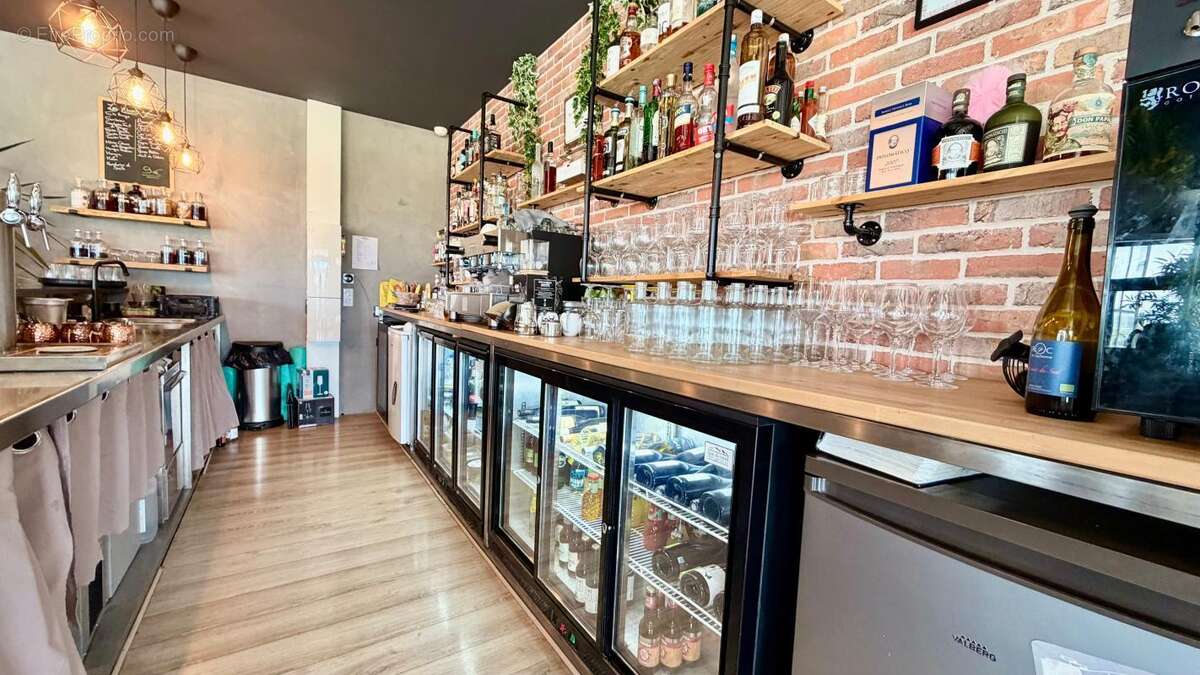 Restaurant d’exception à reprendre – au cœur de la vaunage - vue imprenable - 100% equipe ! - photo 7