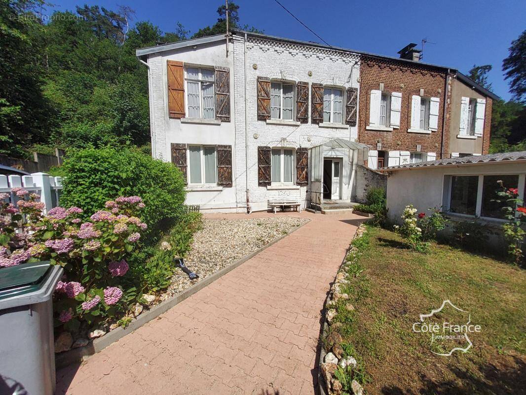 À vendre   Maison mitoyenne avec trois chambres et un  grand - photo 1