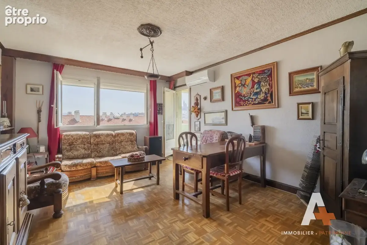 Appartement à MARSEILLE-7E