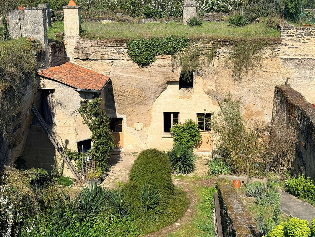 Maison à DOUE-LA-FONTAINE