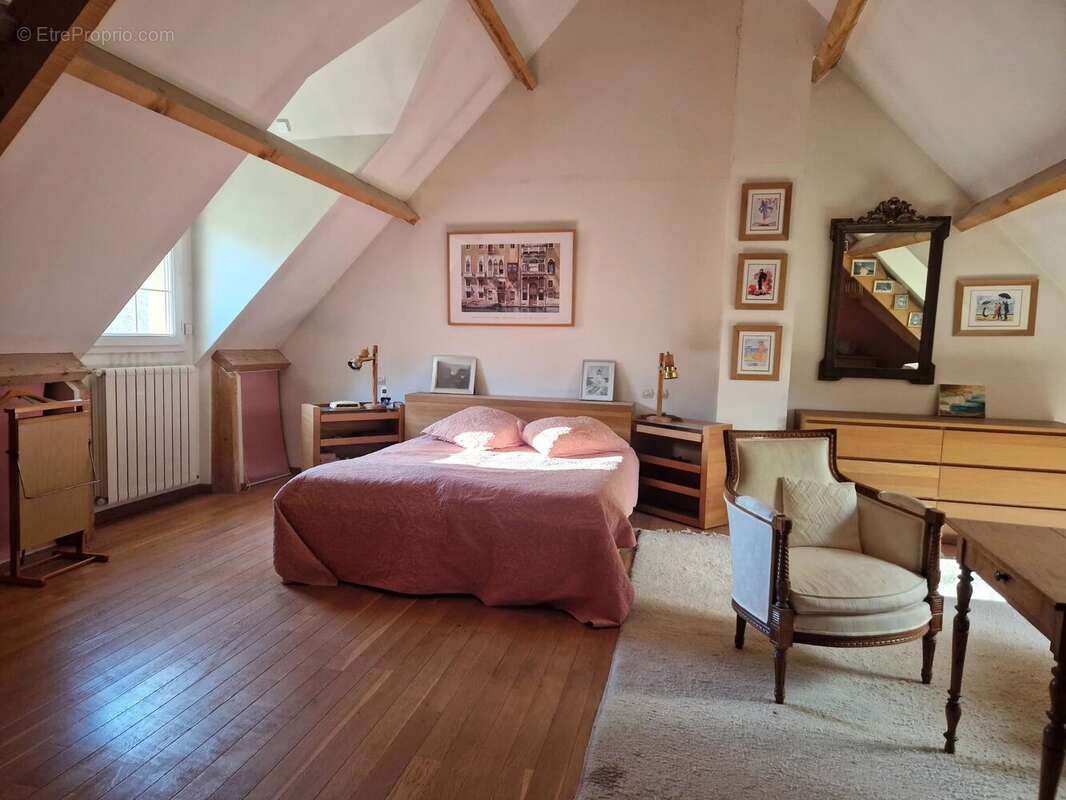 Maison à CHATEAUFORT