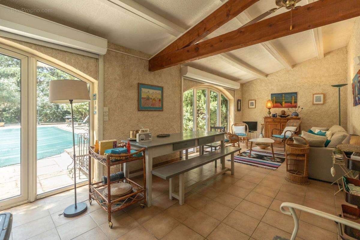 Maison à VAISON-LA-ROMAINE