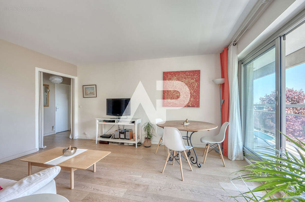 Appartement à RUEIL-MALMAISON