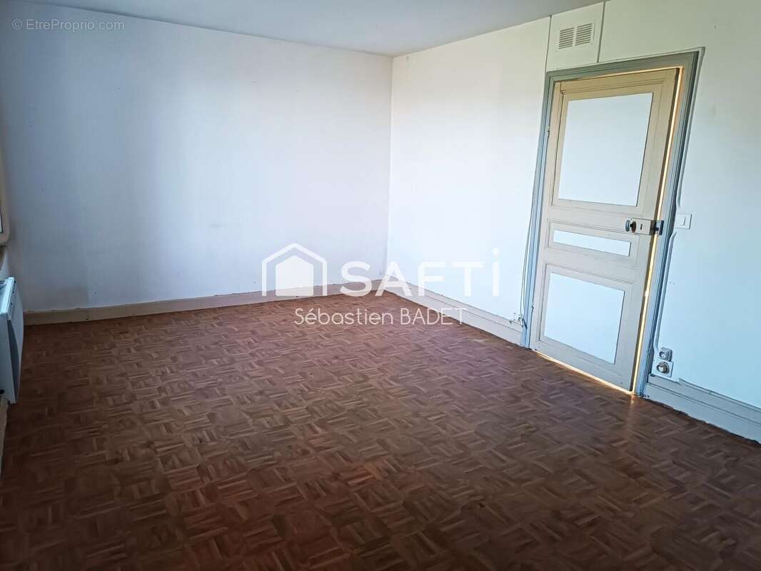 Maison 64 m² à Paudy  - photo 3