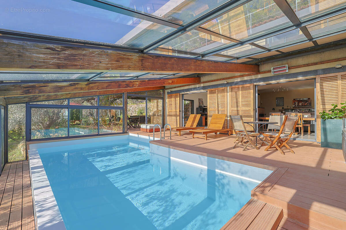 Maison à SOLLIES-PONT