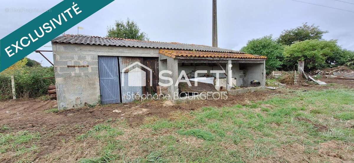 Photo 3 - Terrain à LE CHAY