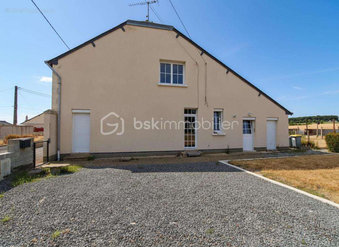 Maison familiale avec dépendance et fort potentiel - photo 3