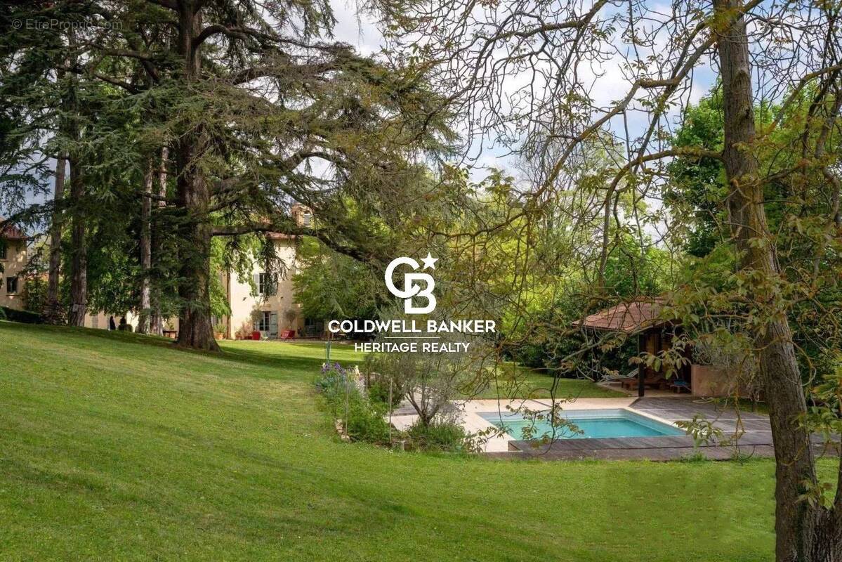 Appartement à CURIS-AU-MONT-D&#039;OR