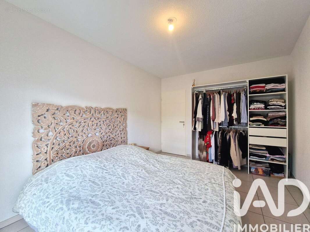 Appartement 61 m² à Gigean  - photo 7