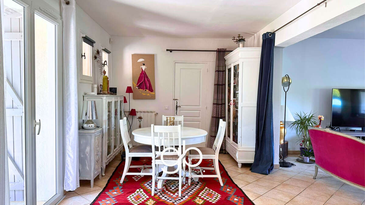 Maison à PRADES-LE-LEZ