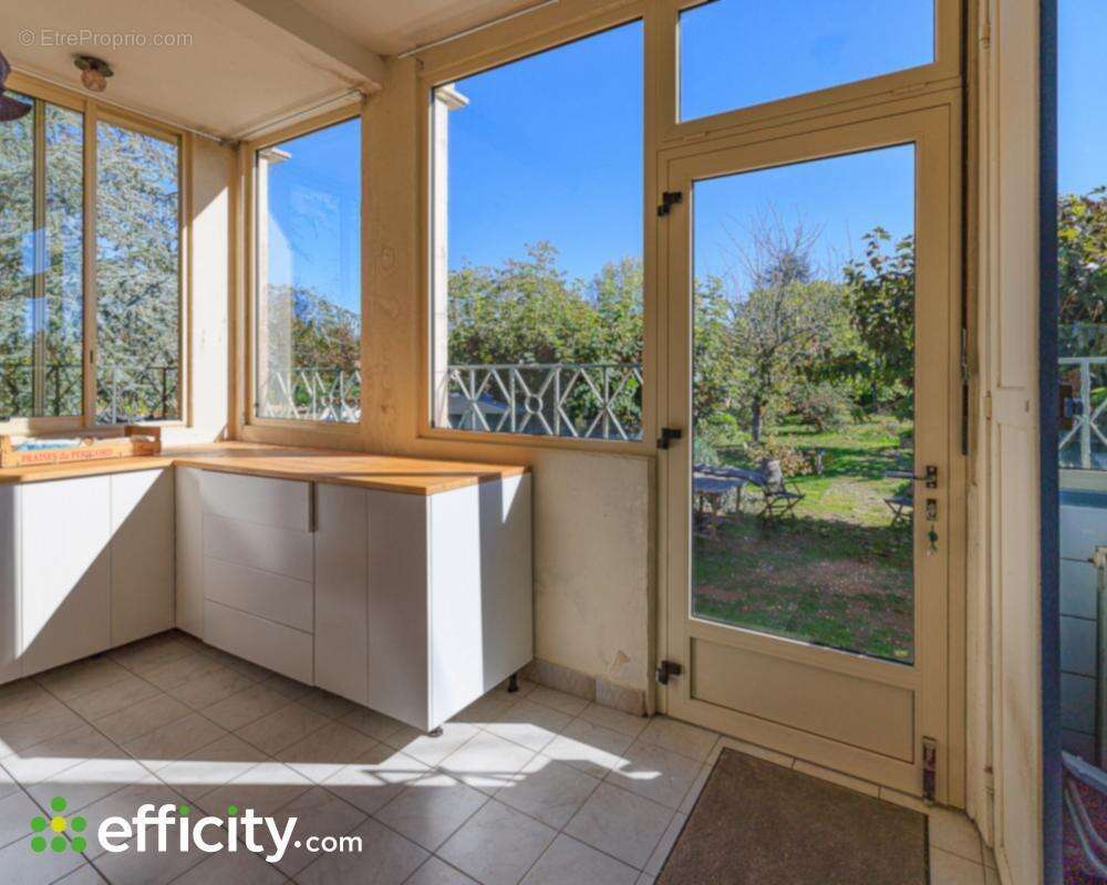 Maison à VILLEFRANCHE-DE-LONCHAT