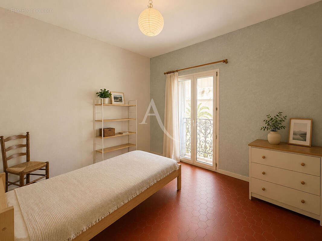 Maison à VINON-SUR-VERDON