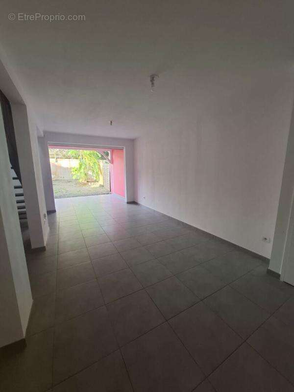Appartement à LES TROIS-ILETS