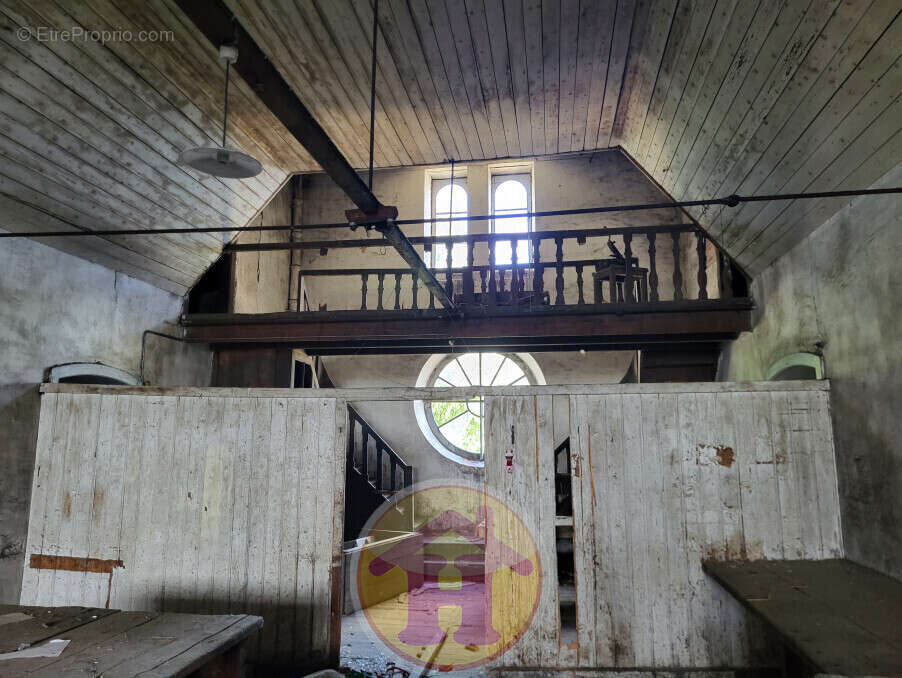 Commerce à SAINT-JUNIEN