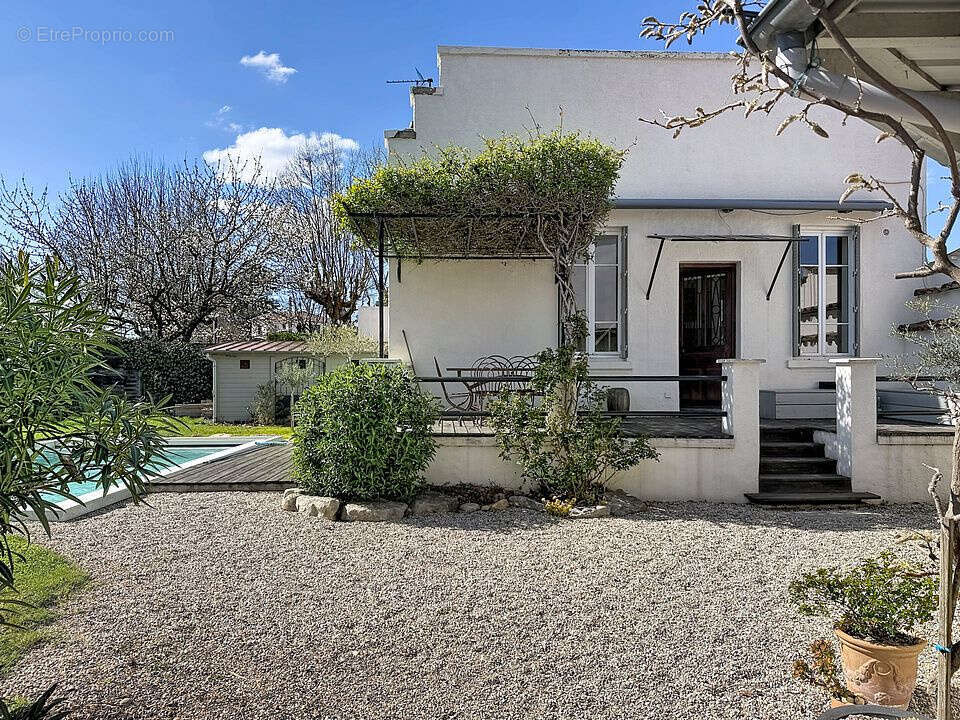 Maison à CALUIRE-ET-CUIRE