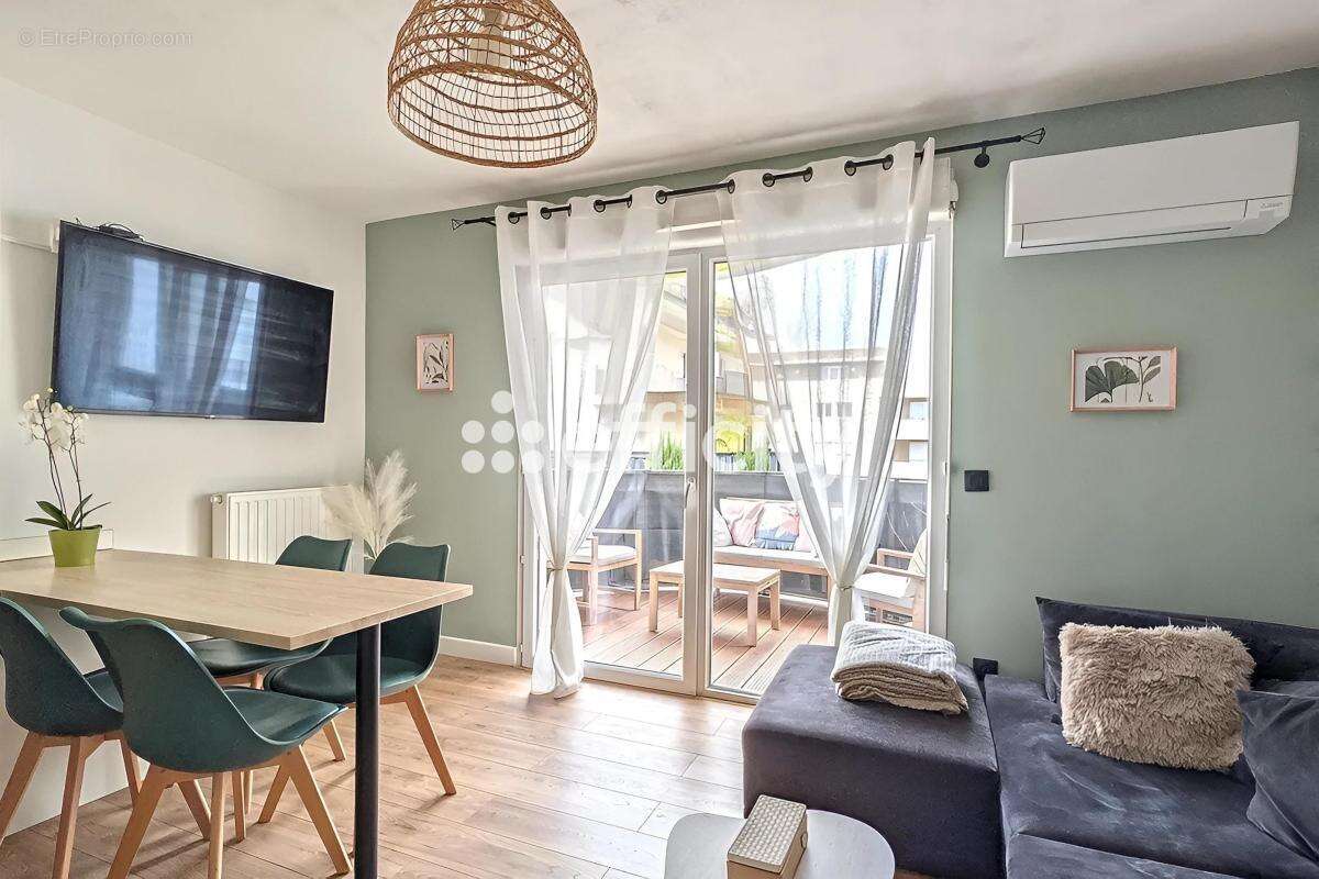 Appartement à CASTELNAU-LE-LEZ