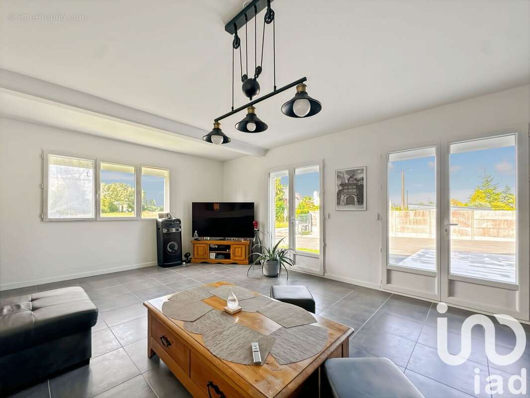 Photo 3 - Maison à LE VIVIER-SUR-MER