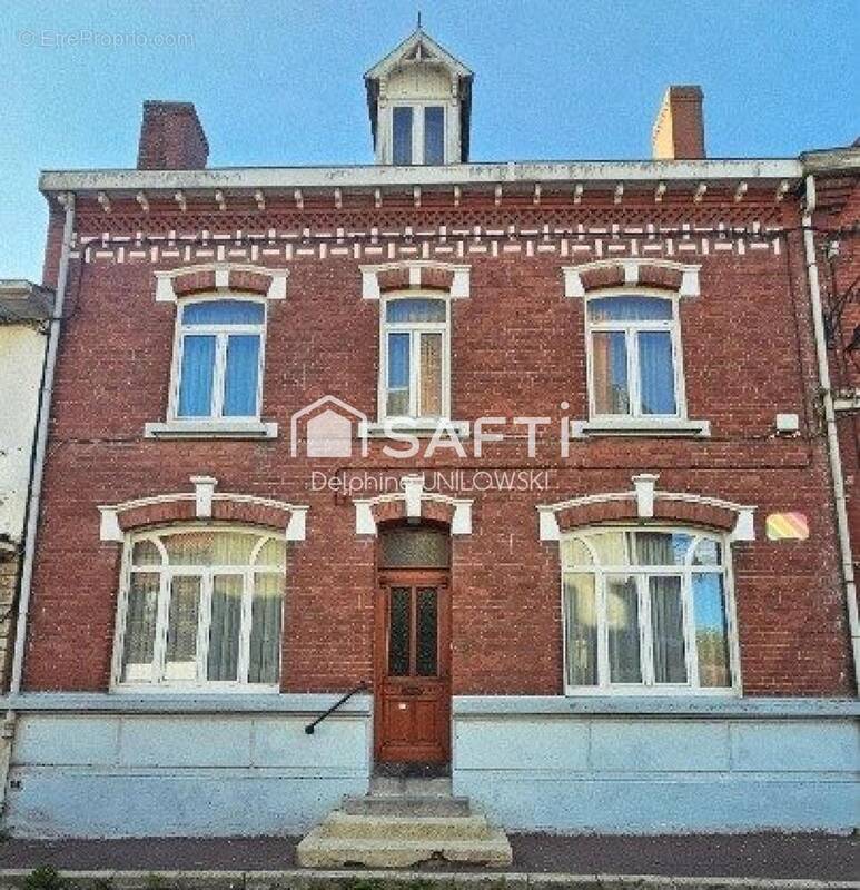 Photo 1 - Maison à SAINT-VENANT