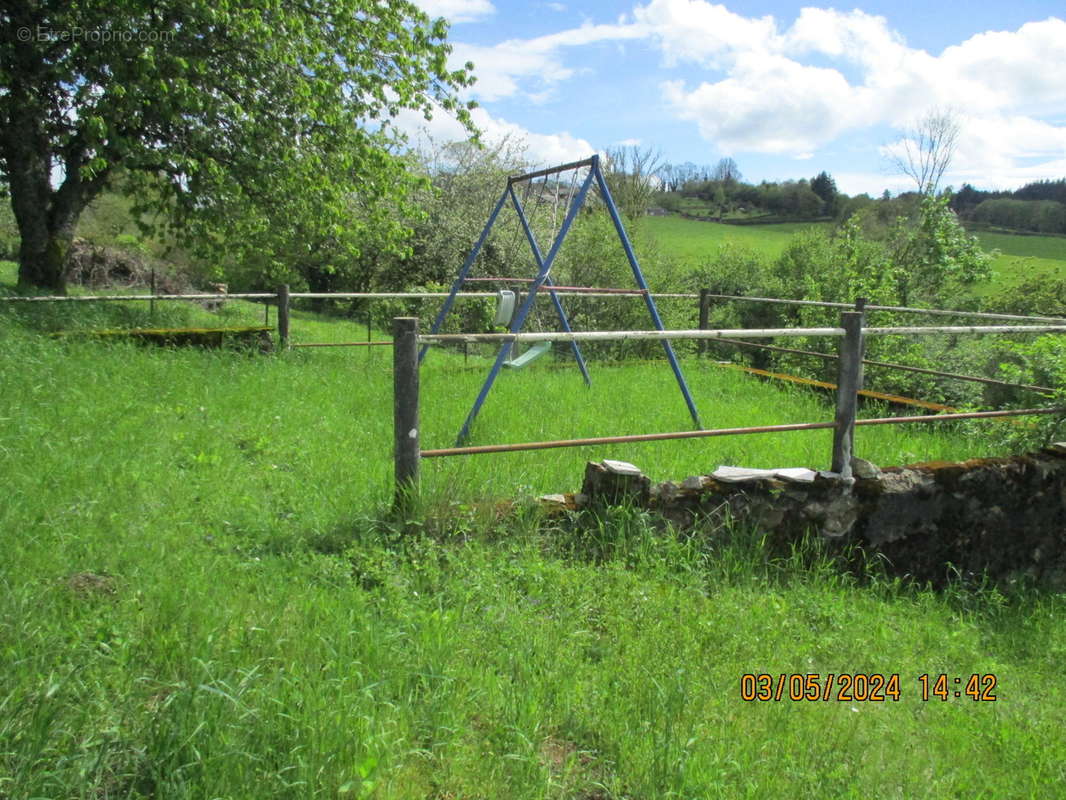 Maison à CHATEAU-CHINON(VILLE)