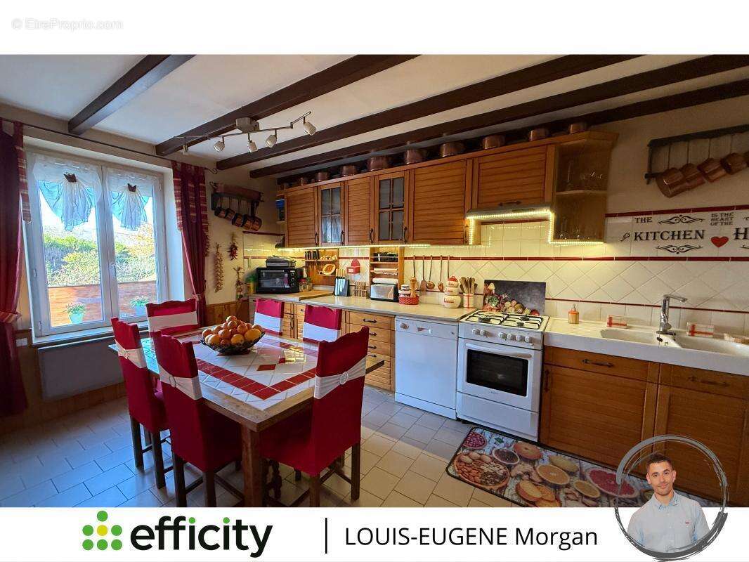 Maison à AVAILLES-LIMOUZINE