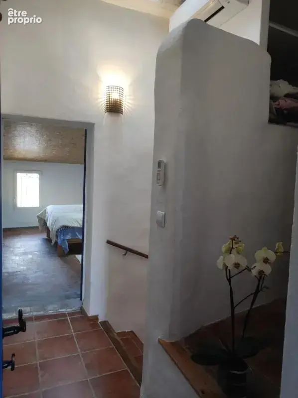 Jolie maison de village avec atelier/magasin et vitrine - photo 12