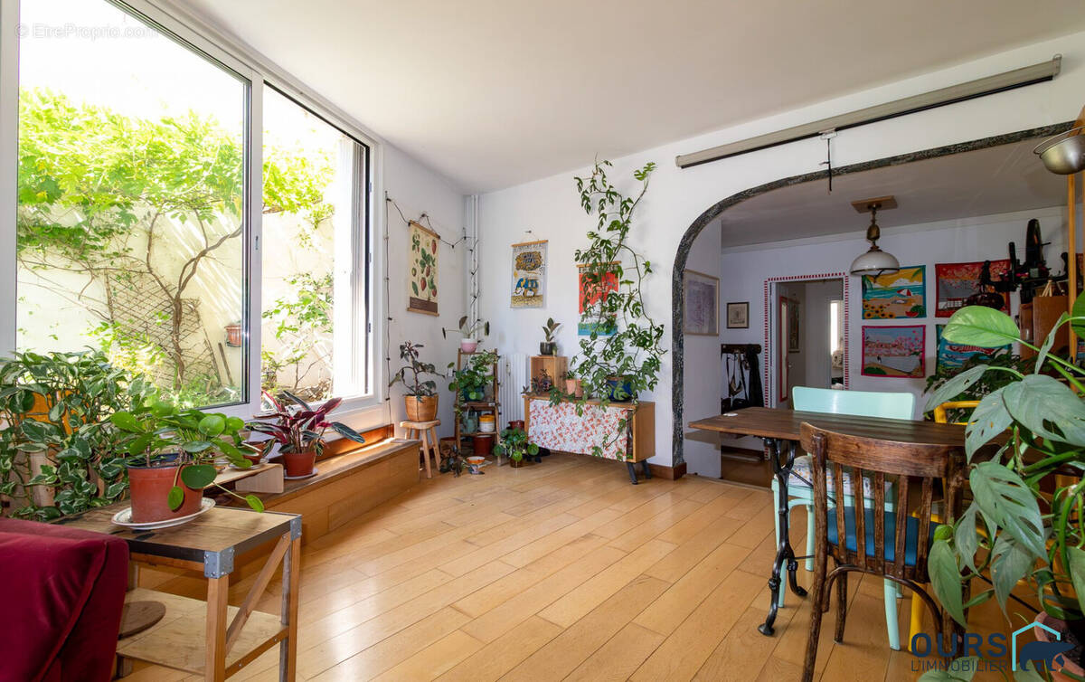 Appartement à SAINT-DENIS