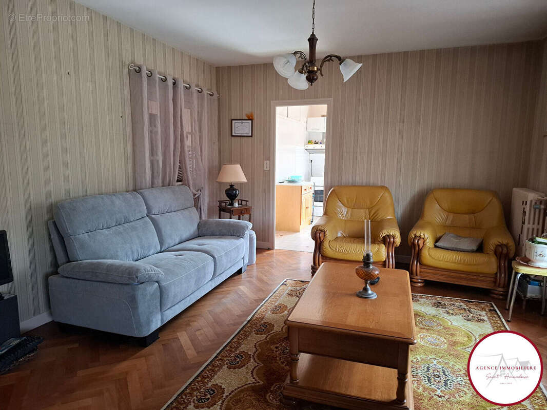 Maison à LE CHATELET