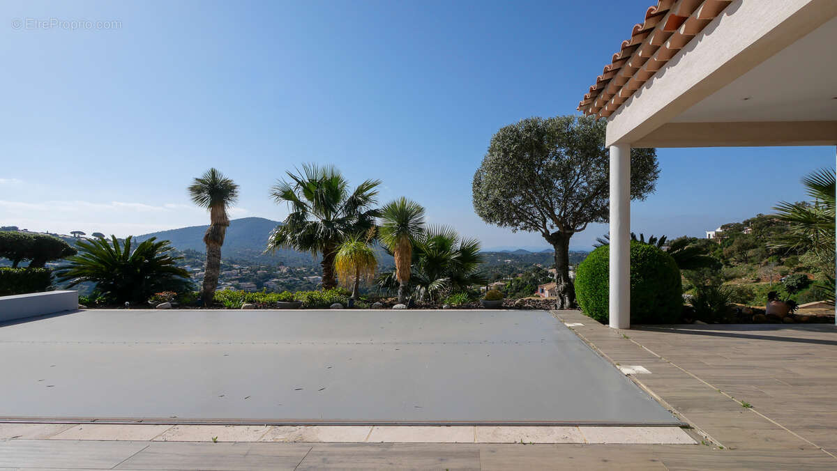 Maison à LA LONDE-LES-MAURES