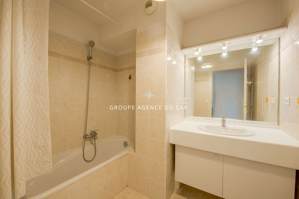 Appartement à SAINT-RAPHAEL