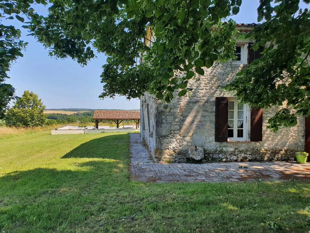 Maison à DURAS