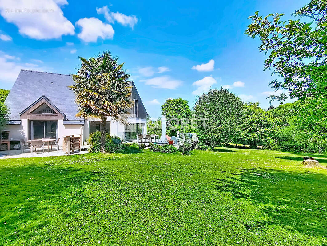 Maison Laillé 232 m² - parc arboré 3300 m² constructible - photo 2