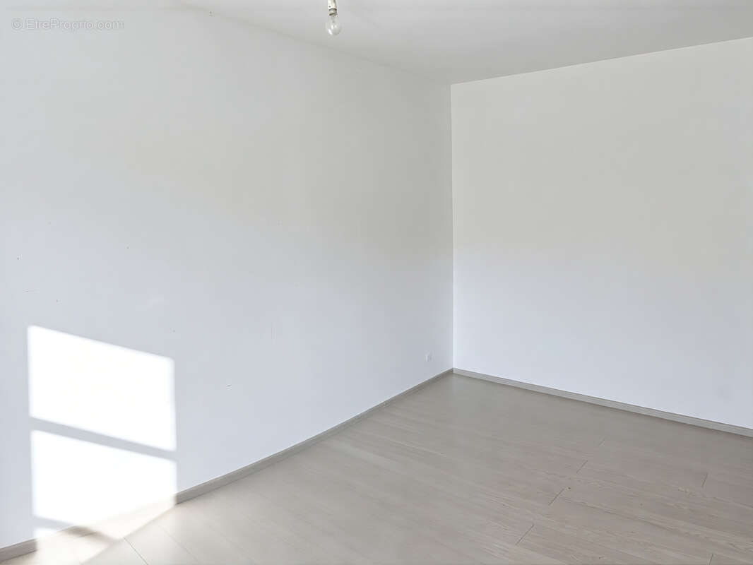 Maison à JUVIGNY-LE-TERTRE