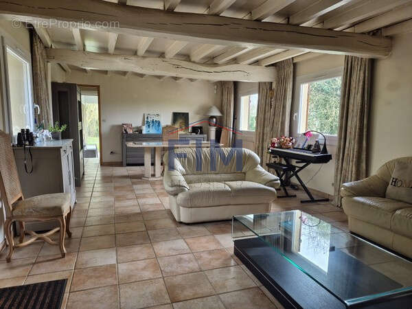Maison à NEUFCHATEL-EN-BRAY