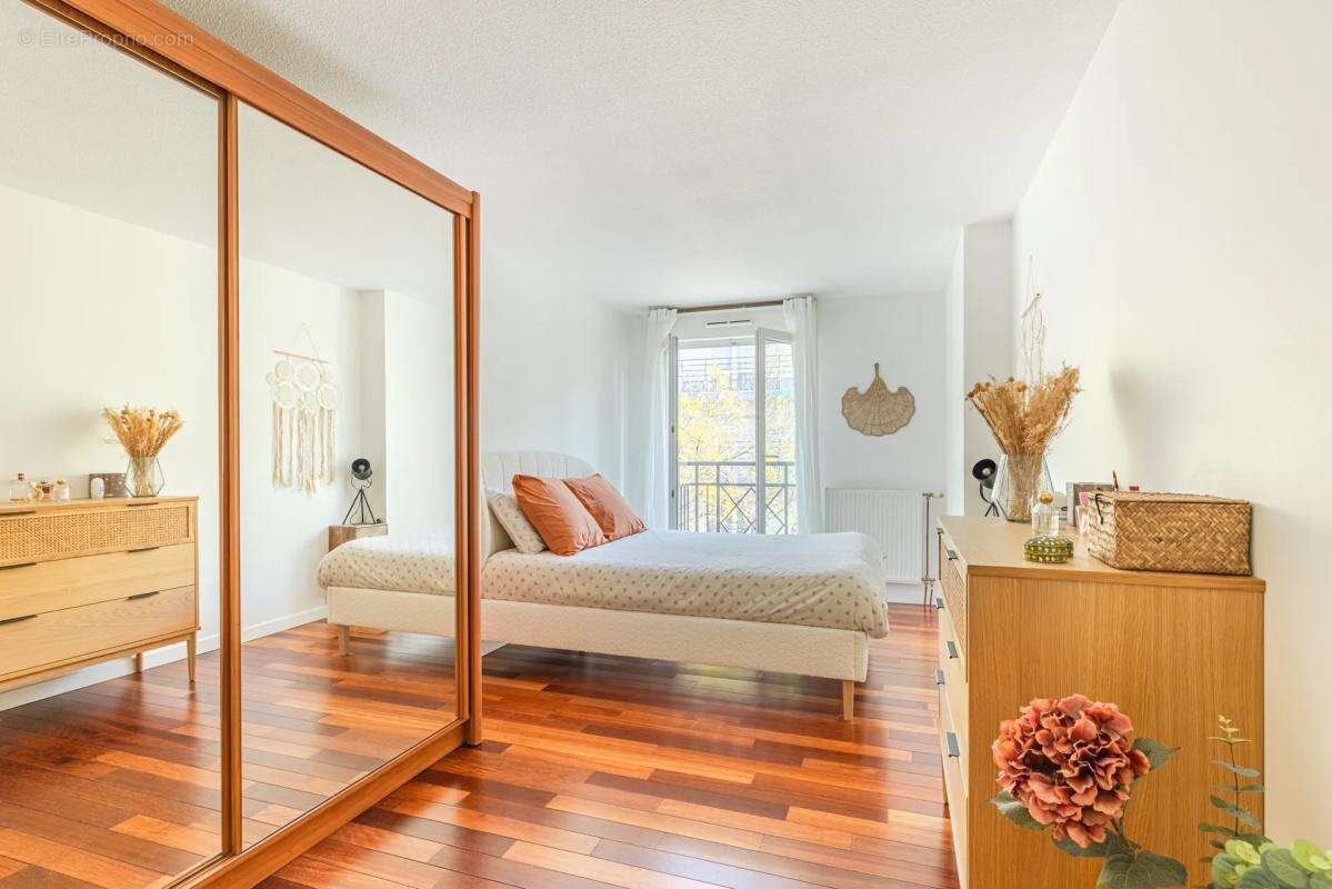 Appartement à NANTERRE