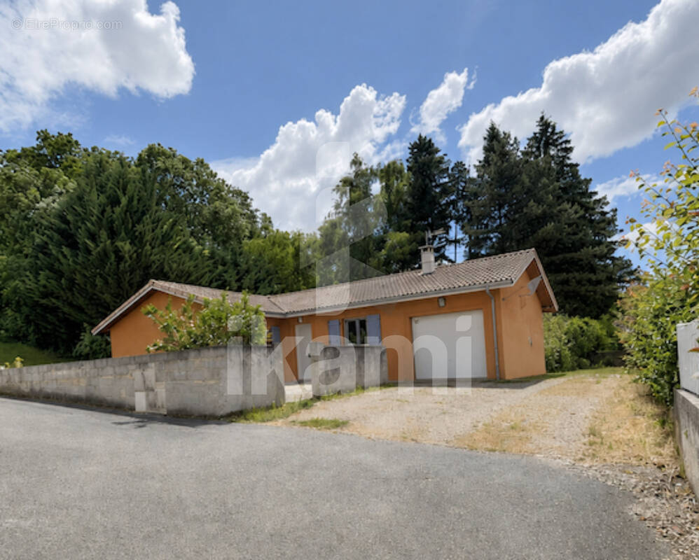 Maison à HAUTERIVES