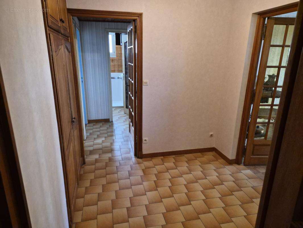 Appartement à DECINES-CHARPIEU