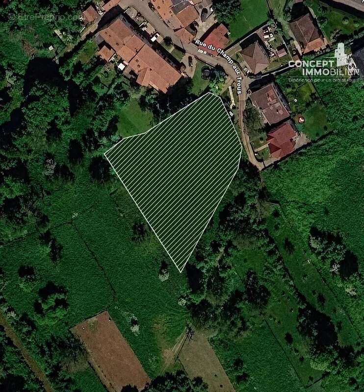 Terrain à FAMECK