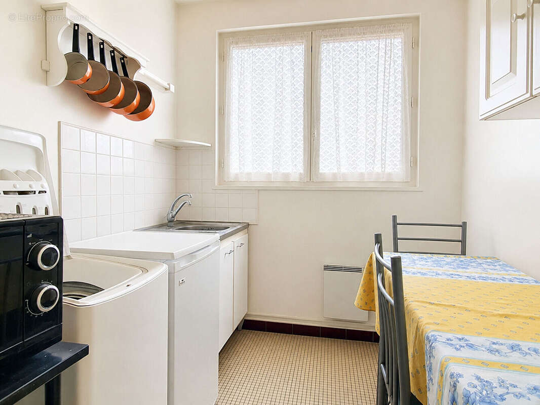 Appartement vendu loué 23.50 m² à proximité du CHU - photo 3