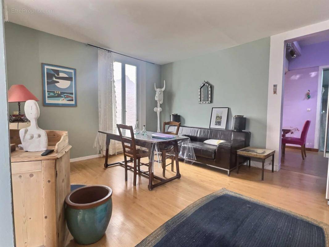 Maison à SAINT-MAUR-DES-FOSSES