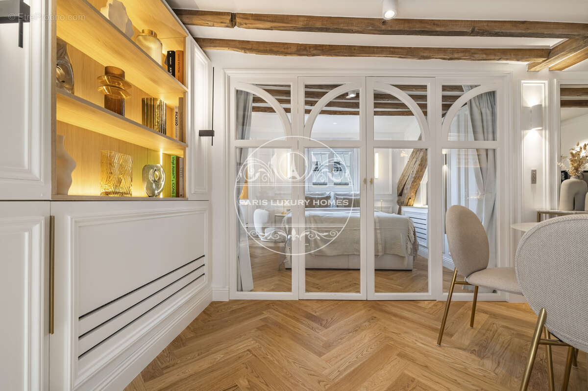 Appartement à PARIS-6E