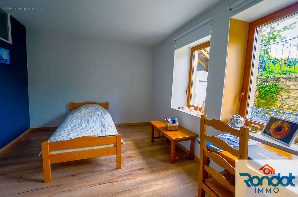 Maison à BOURBERAIN