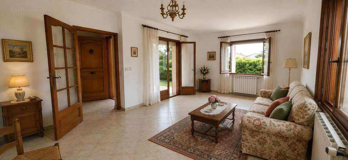 Photo 4 - Maison à L'ISLE-SUR-LA-SORGUE