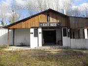 Commerce à BEAUMONT-EN-VERON