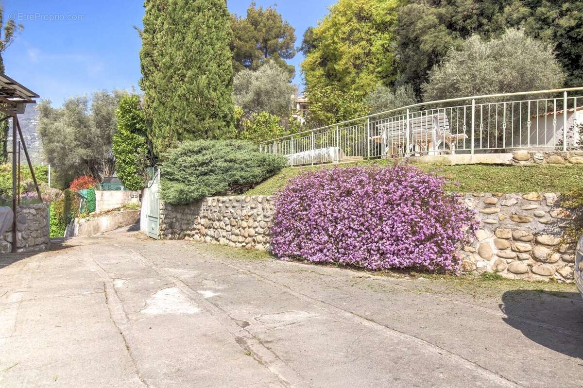 Maison à SAINT-MARTIN-DU-VAR