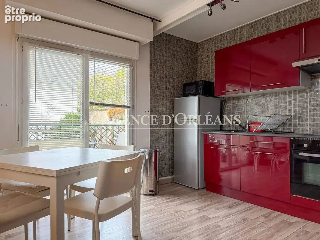 ORLÉANS BORDS DE LOIRE, T2 de 47 m² avec balcon et parking en sous-sol - photo 2