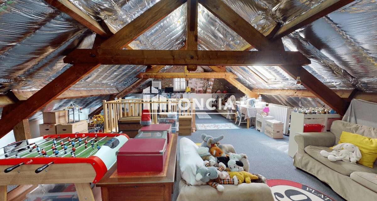 Meulière 8 pièces, 205 m² terrain 756 m² rare sur le marché ! - photo 14