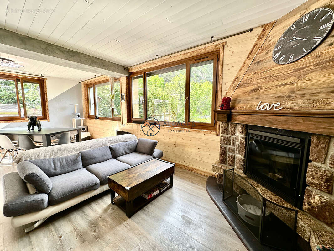 Salon - Appartement à GUILLESTRE