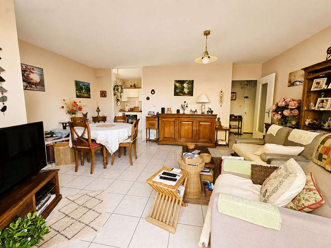 Appartement St Sebastien Sur Loire 3 pièce(s) 67 m2 - photo 3