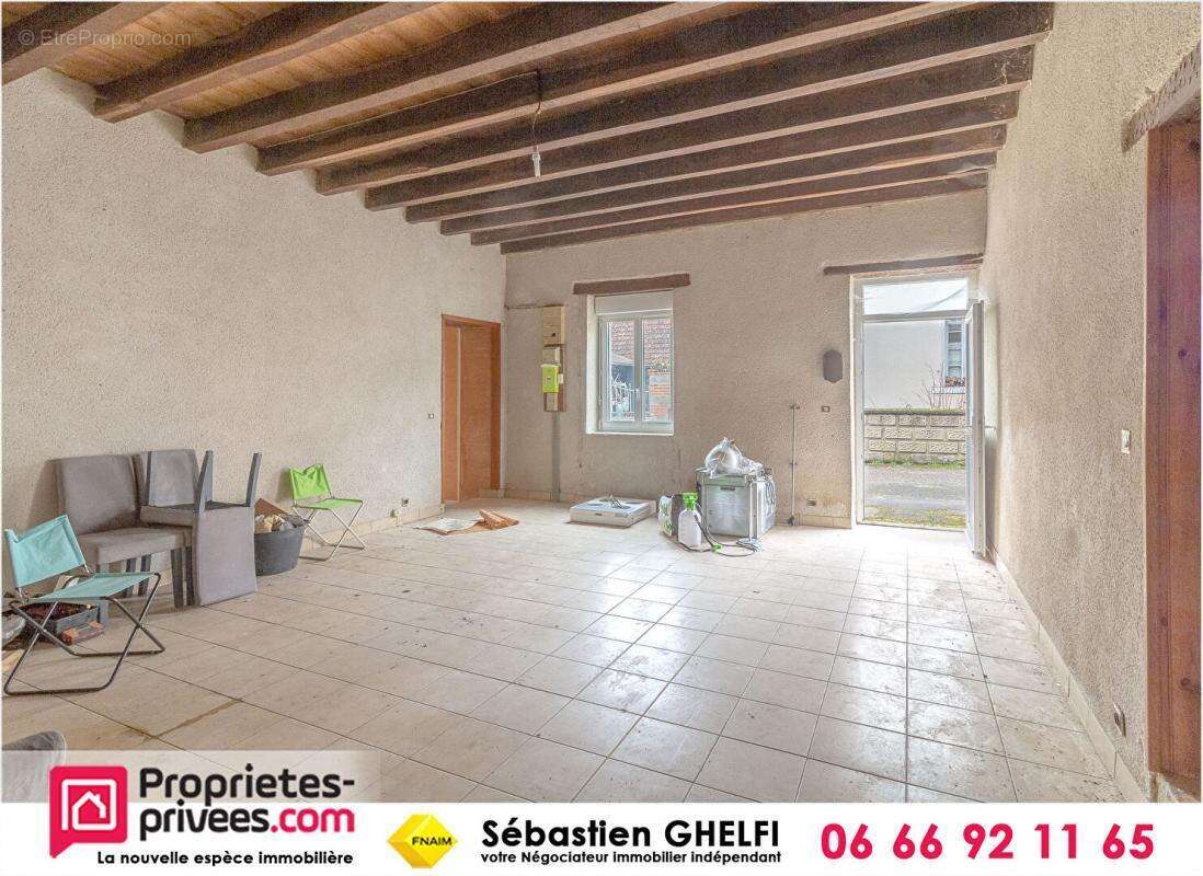 Maison à CONTRES