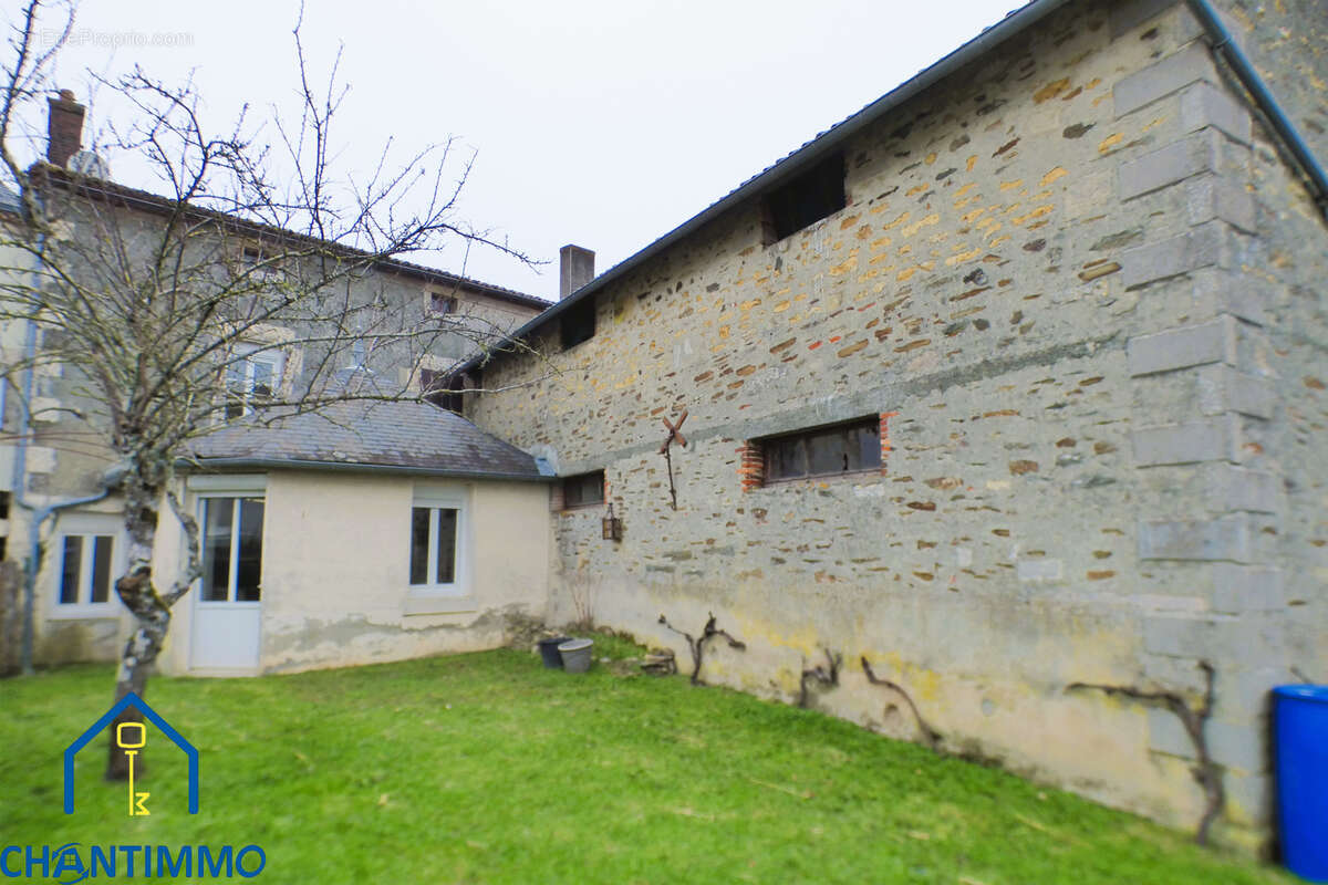 Maison à MOUILLERON-EN-PAREDS